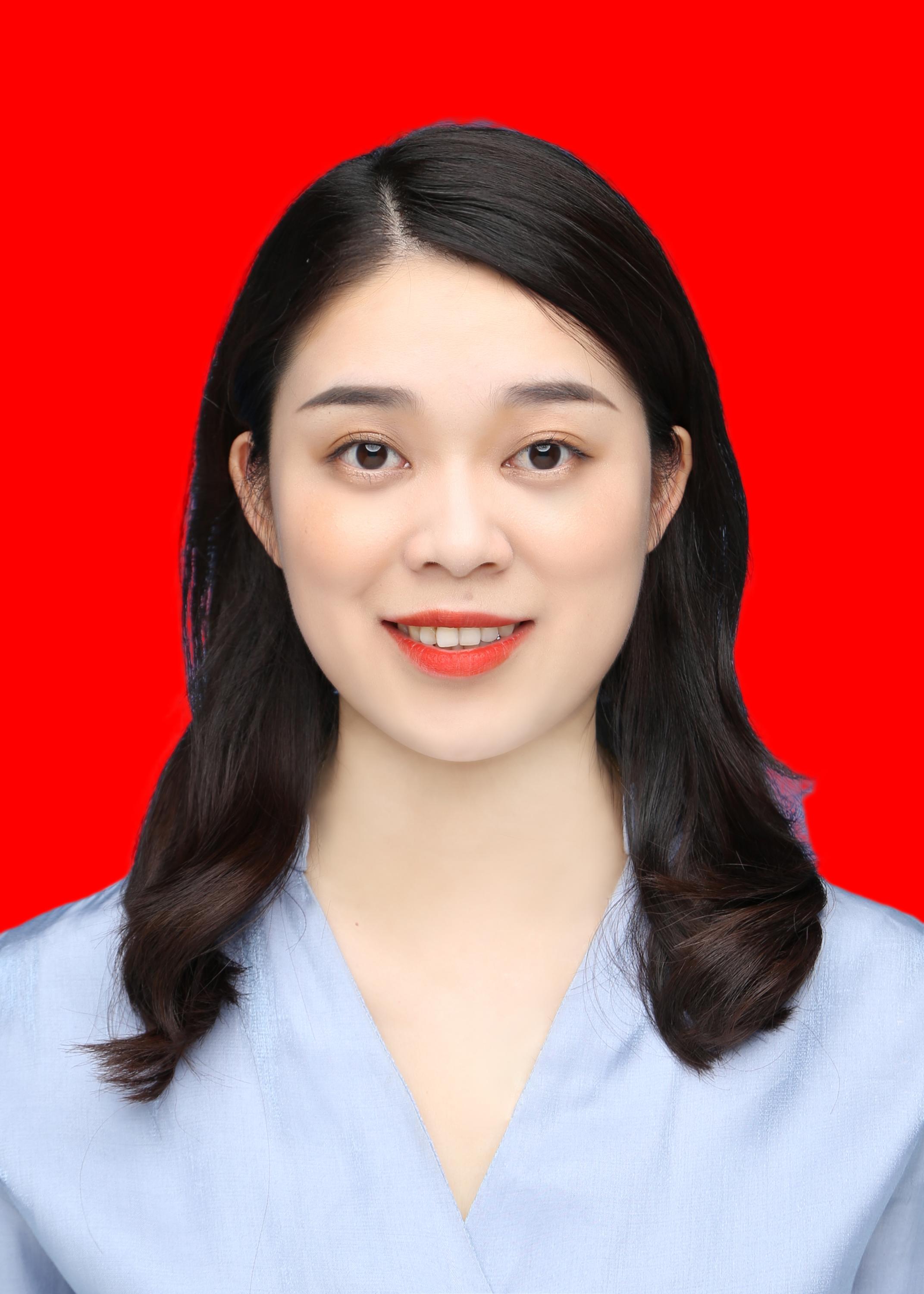 朱颖.jpg